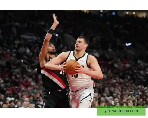 约基奇32分率掘金狂胜开拓者